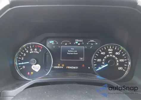 2016 Ford F-150 Lariat из США, поврежденный, VIN 1FTEW1EG5GFA09963